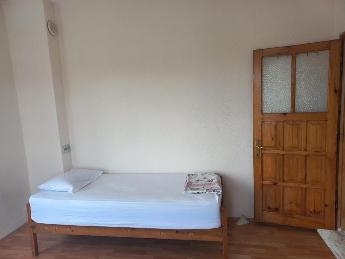 Adventurous Local Hostel เฟทิเย ภายนอก รูปภาพ